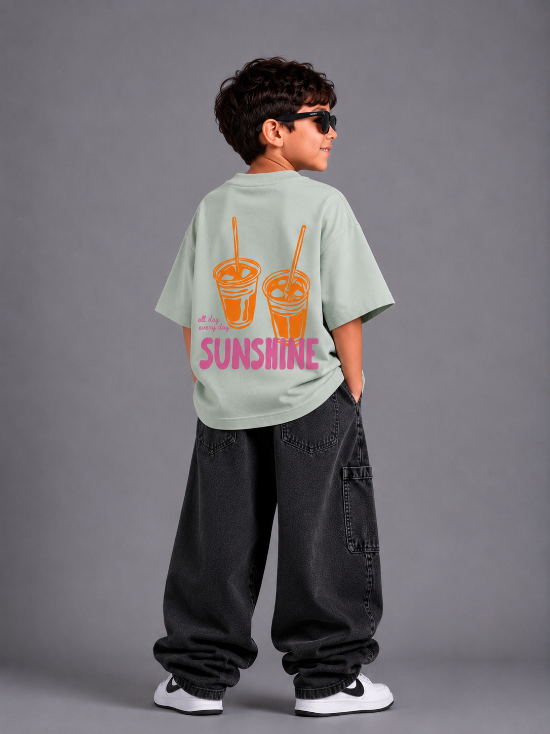 Unisex Oversized T-shirt "RETRO SUNSHINE"